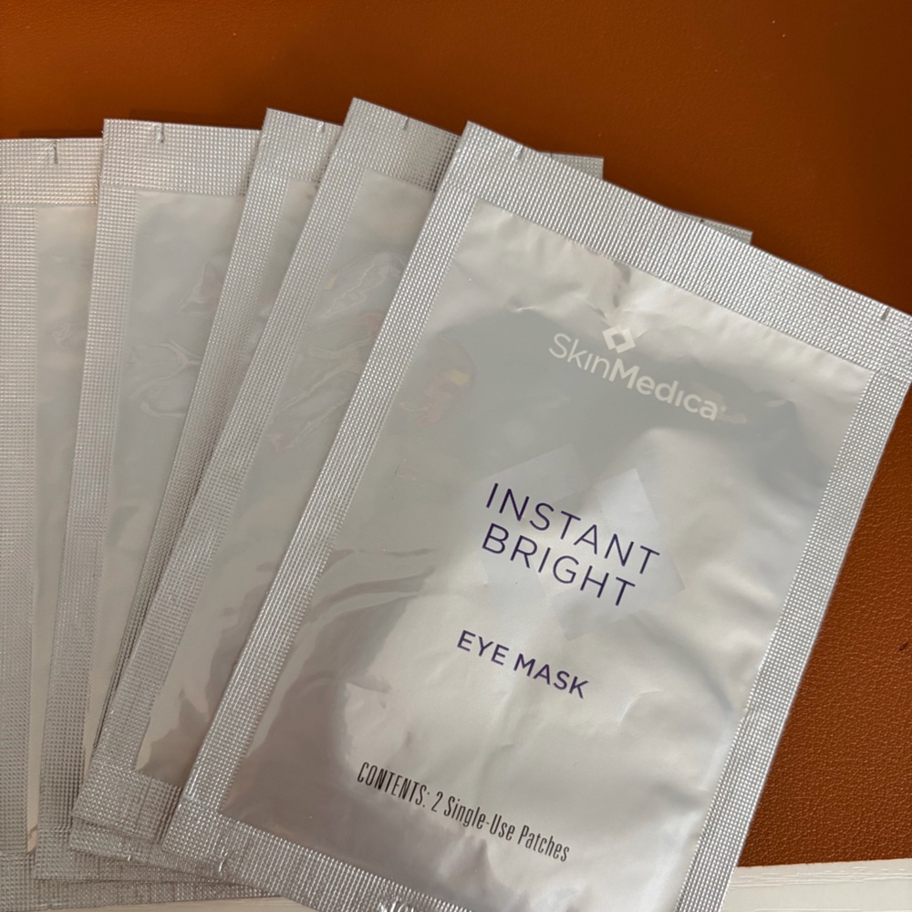 SkinMedica Instant Bright Eye Mask